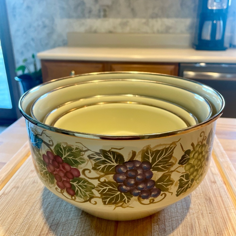 Enamel Nesting Mixing Bowls, Cabernet Pattern by Tabletops Unlimited, Set of 4